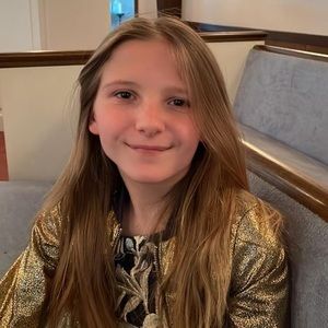 Meet your Posher, Layla